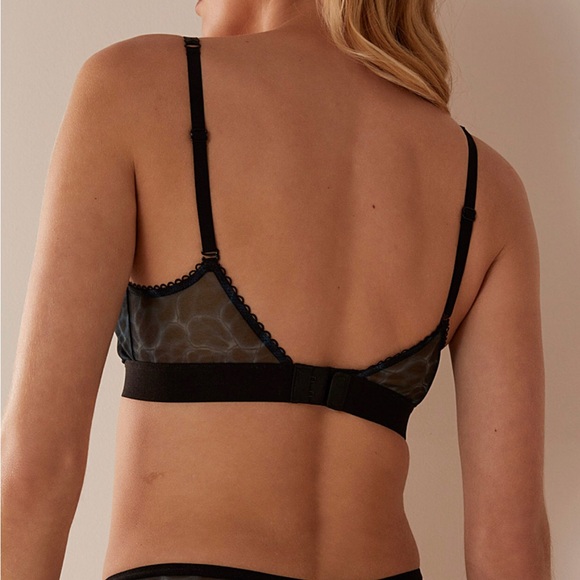 BNWT Floral Pink Bralette - Picture 2 of 5